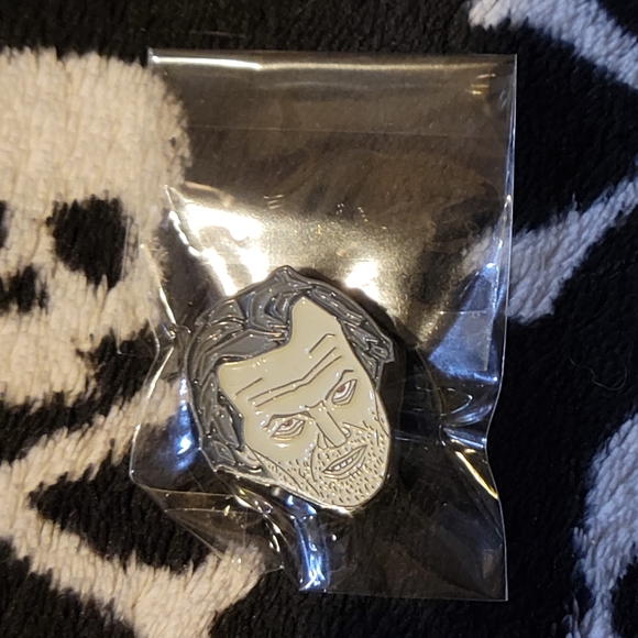 Jack Torrance Face Enamel Pin The Shinning - Picture 3 of 5